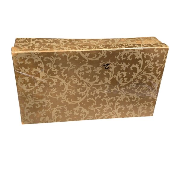 Claire Burke White Gardenia Home Fragrance Set Candle Potpourri Room Spray & Oil - Picture 2 of 3